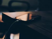 iPhone无法充电却无能为力? 如何解决iPhone充电充不进去的问题?