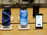 iPhone 未来两年规划曝光！ 传苹果抢攻超薄款、折叠手机