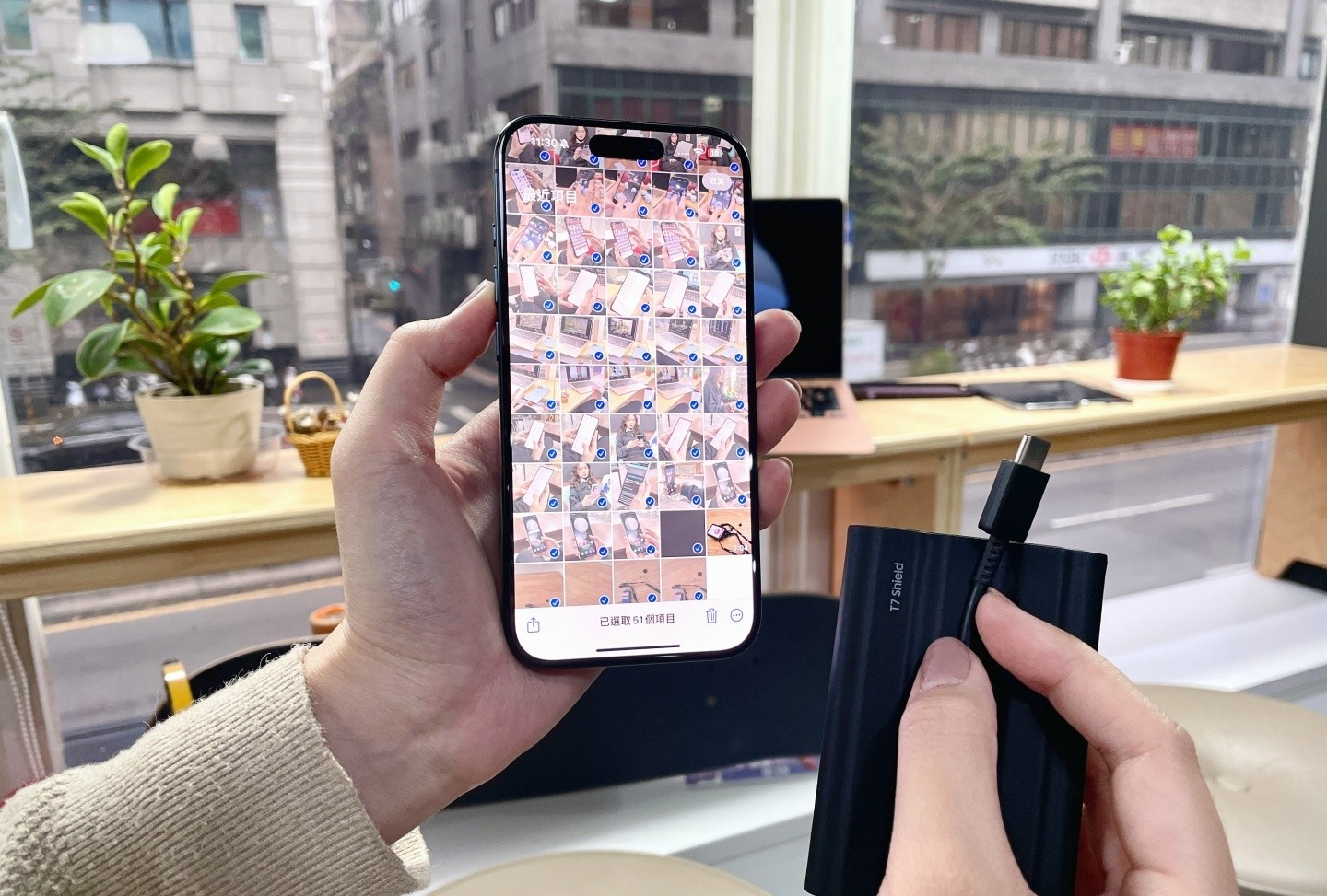 要怎么把 iPhone 的视频和照片传到硬盘中？ 准备好硬盘、手机、传输线，五步骤快速搞定