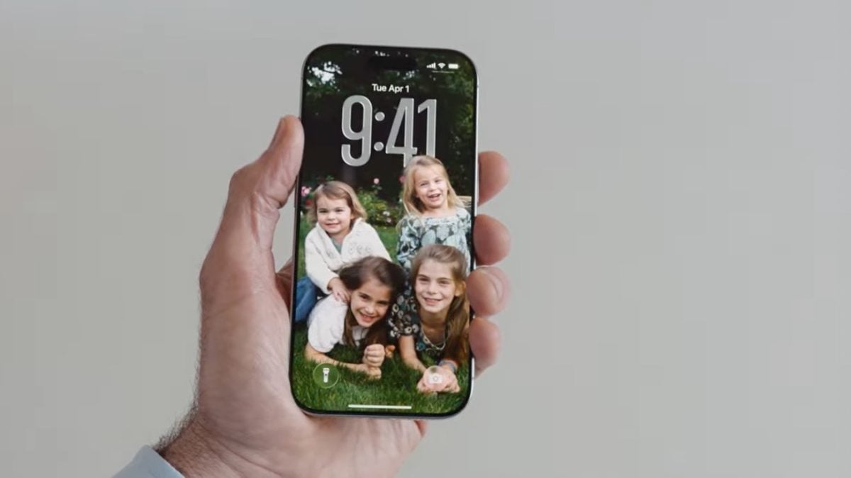iOS 26 正式推出:全新圆角精简玻璃设计,内建App整合更多AI辅助功能